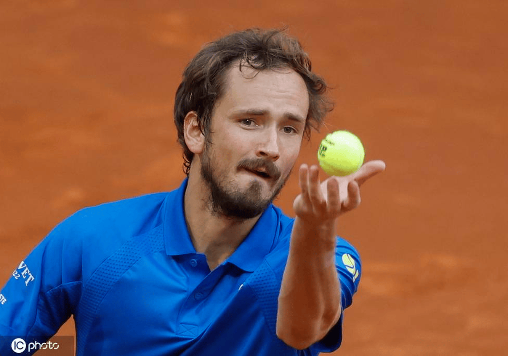 联合杯逆转年终总决赛,梅德韦杰夫统治全场 联合杯逆转年终总决赛,梅德韦杰夫统治全场