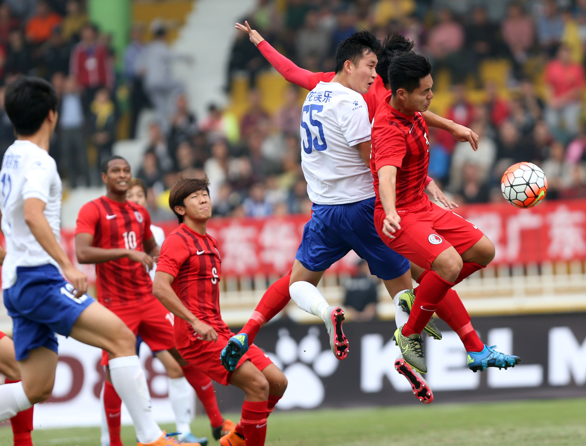 广州队逆转青岛队，浓眉哥刷新纪录