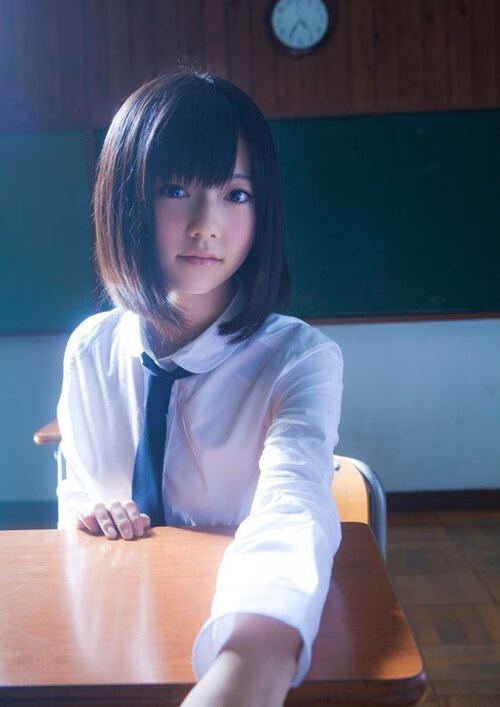 音爆与静默，当石宇奇点燃的巨响回荡在马来西亚险胜的无声瞬间