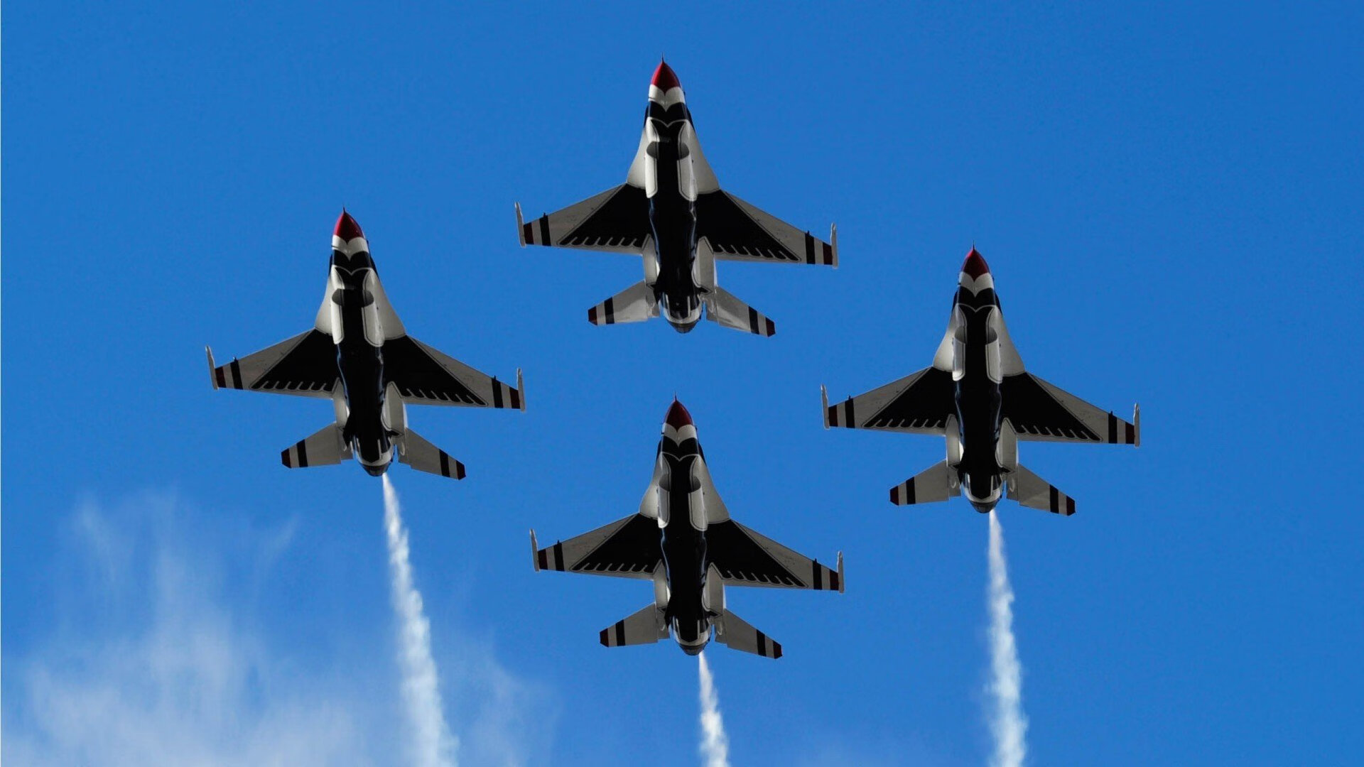 双重震撼，罗马欧战粉碎爱尔兰，卡瓦哈尔英超争冠接管比赛