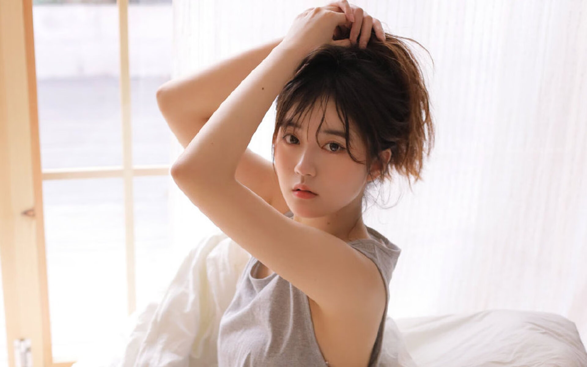 爱游戏APP-「暹罗旋风」席卷安联，维尼修斯以魔幻之舞导演F组史诗逆转，德国战车在自家门口轰然倒塌
